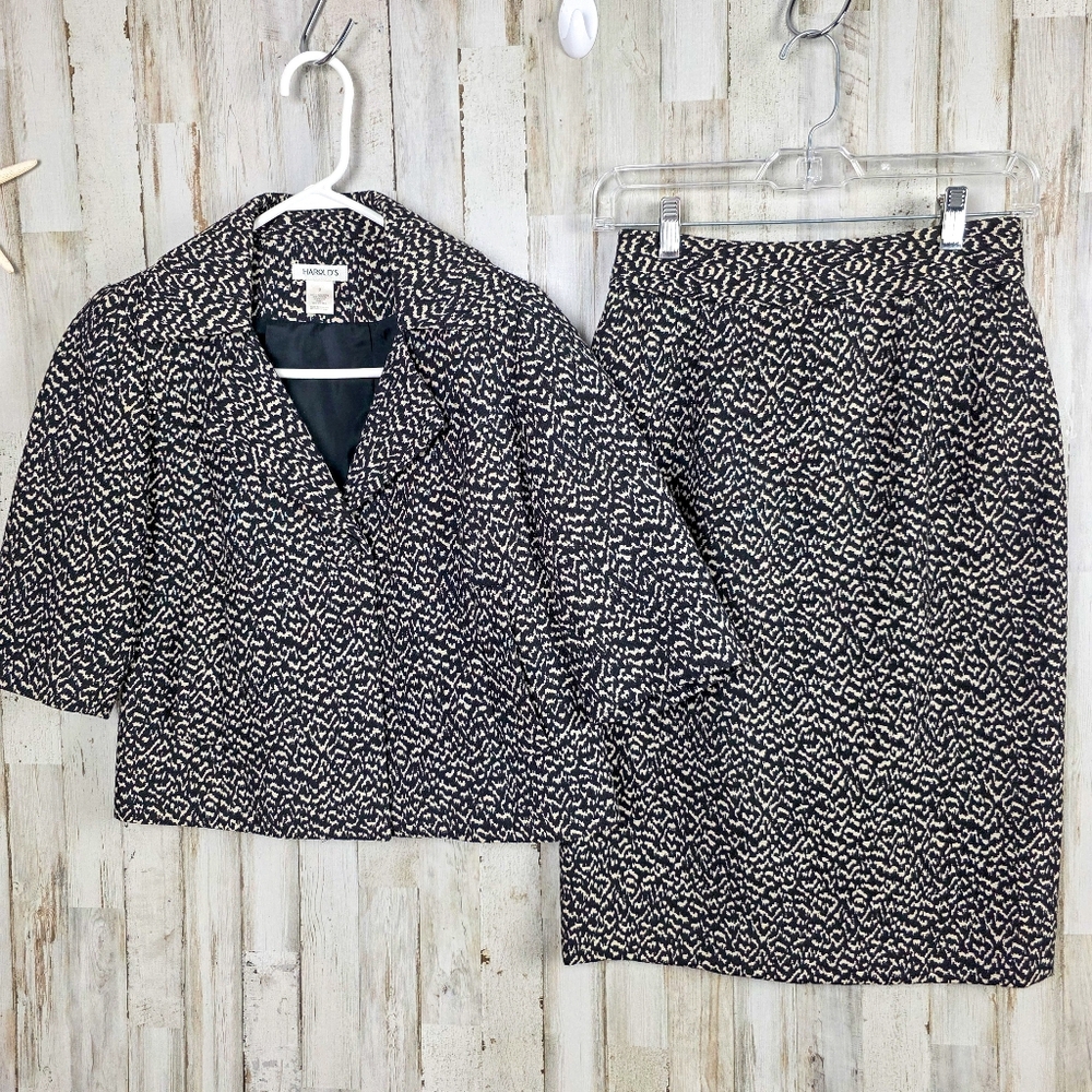Harold's Black and White Patterned Skirt Suit Size 0